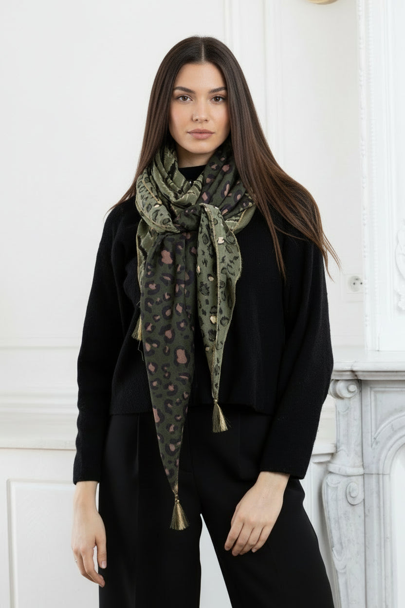 Foulard grand carré patchwork avec pompon