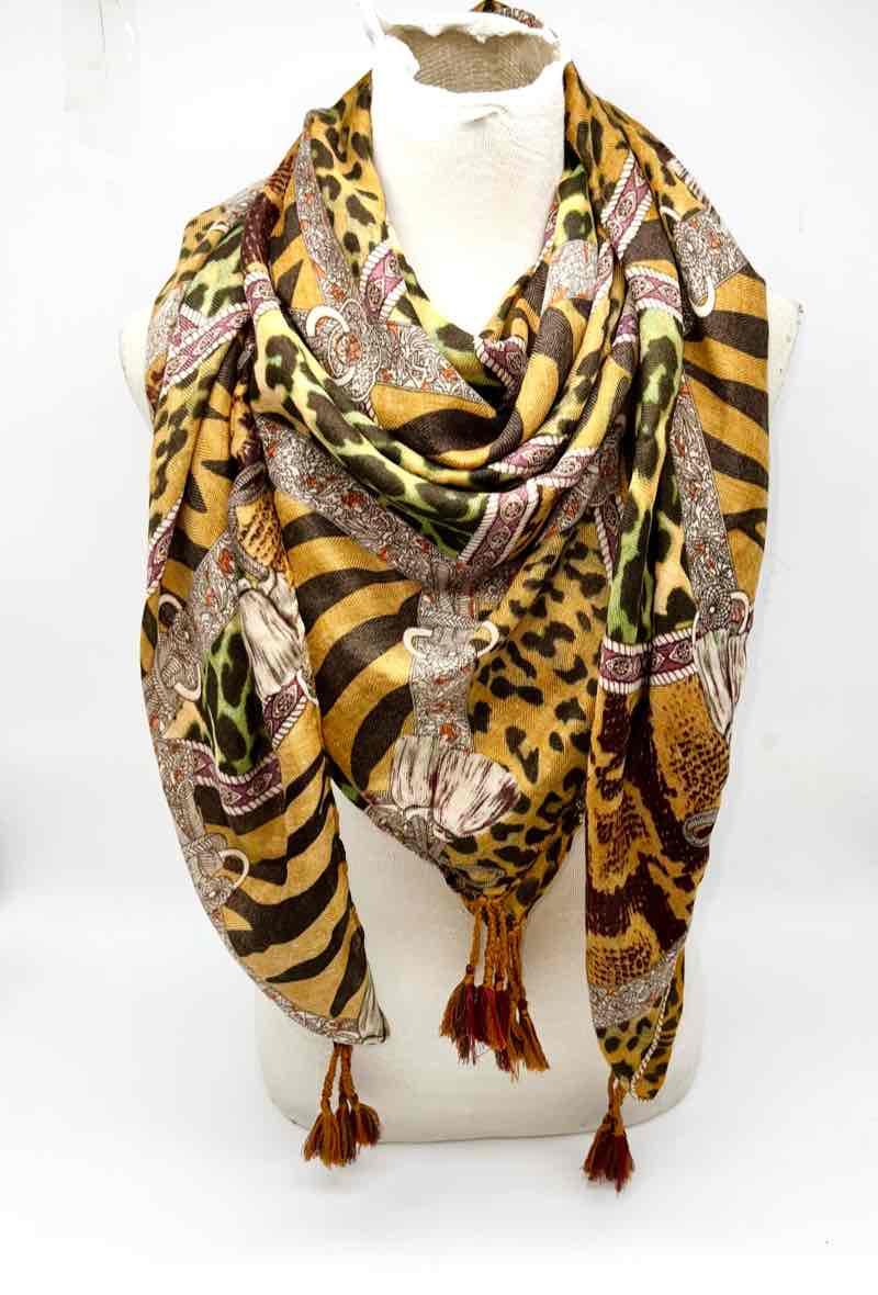 Foulard grand carré à pompon