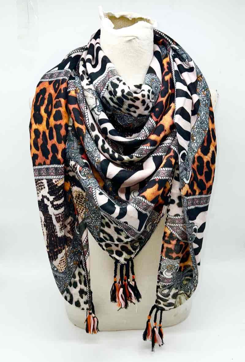 Foulard grand carré à pompon