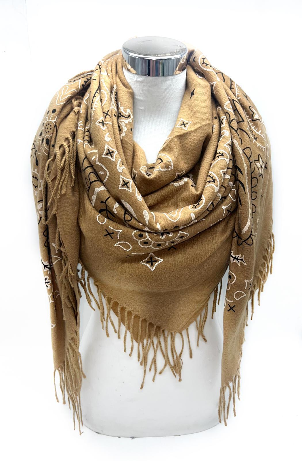 Grande écharpe motif bandana