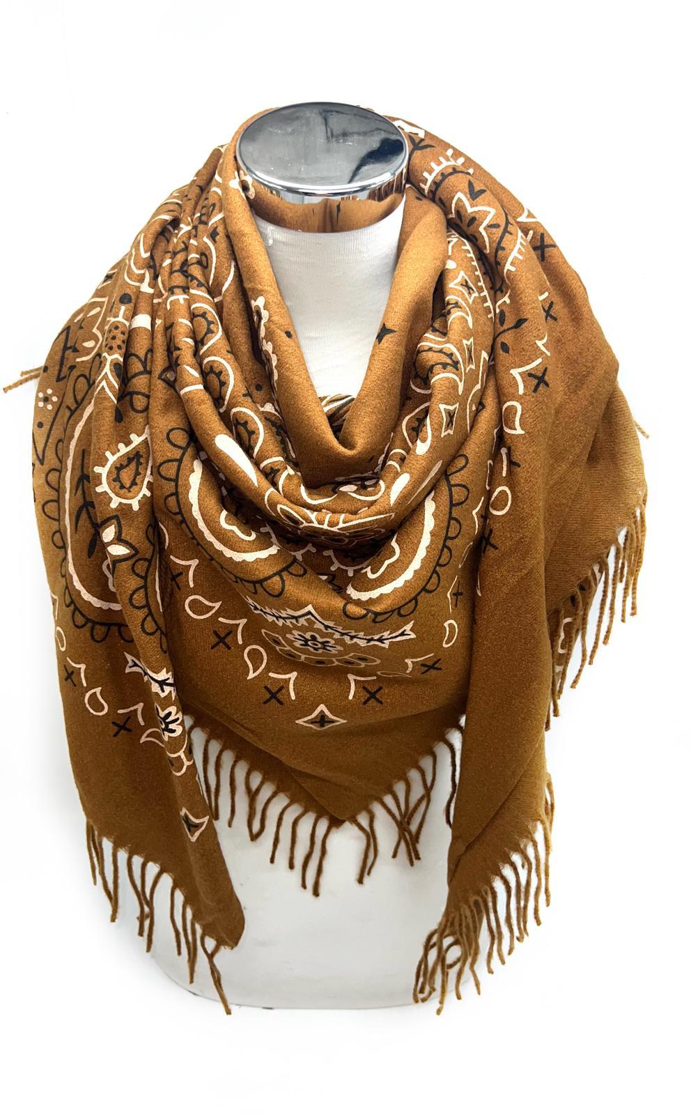 Grande écharpe motif bandana